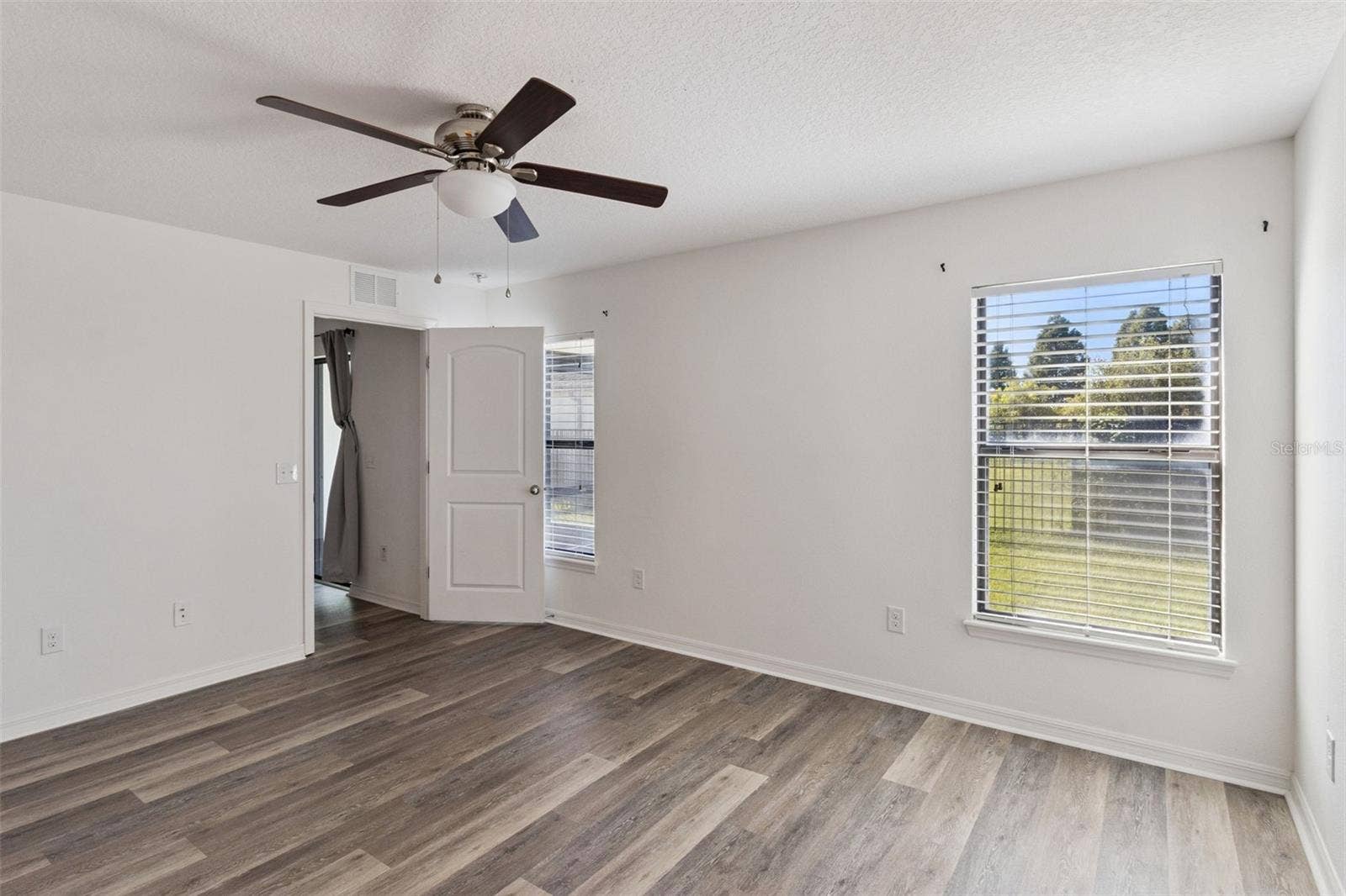 5771 LACAR WAY, Lakeland, FL 33805 5771 LACAR WAY, Lakeland, FL 33805