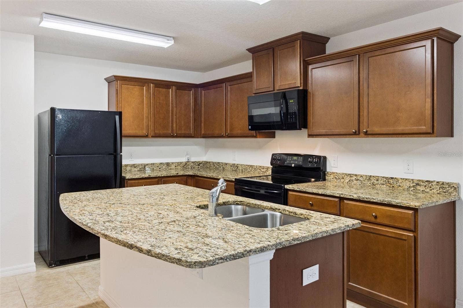 5771 LACAR WAY, Lakeland, FL 33805 kitchen