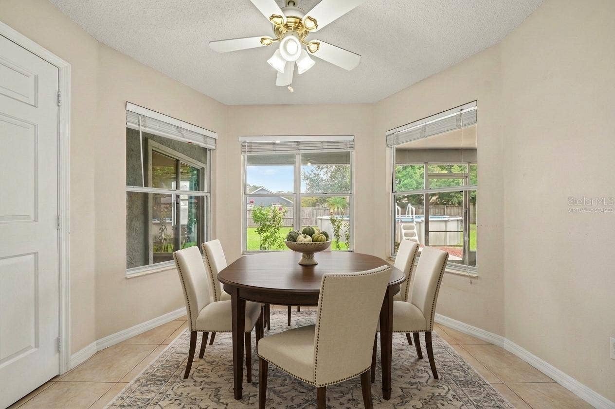 725 WAYWOOD AVENUE, Orlando, FL 32825 Virtually staged.