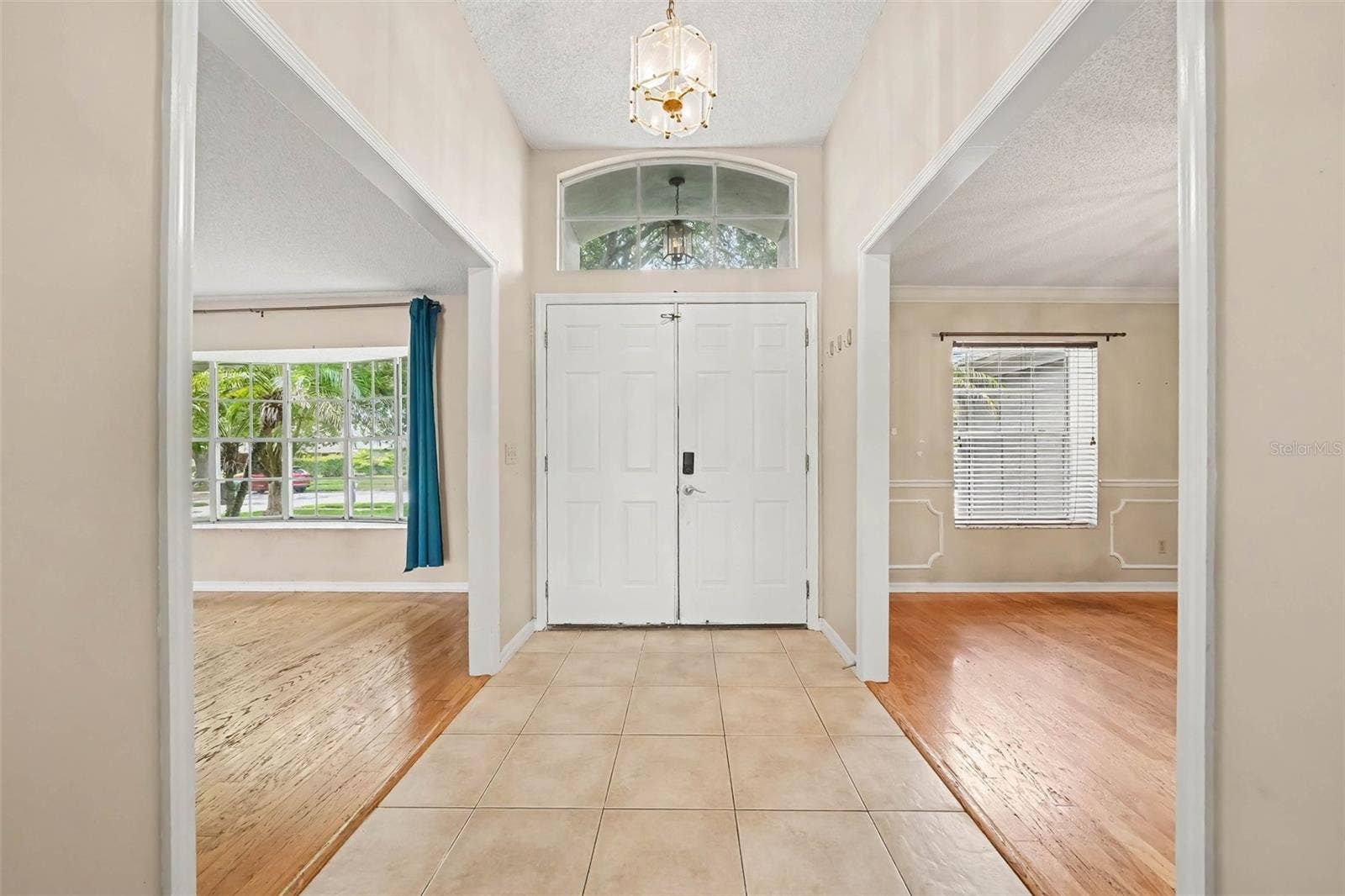 725 WAYWOOD AVENUE, Orlando, FL 32825 725 WAYWOOD AVENUE, Orlando, FL 32825