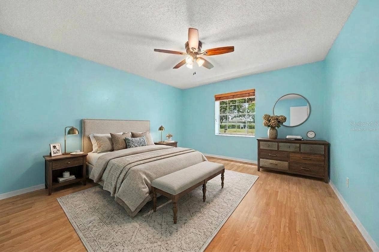 725 WAYWOOD AVENUE, Orlando, FL 32825 Virtually staged.