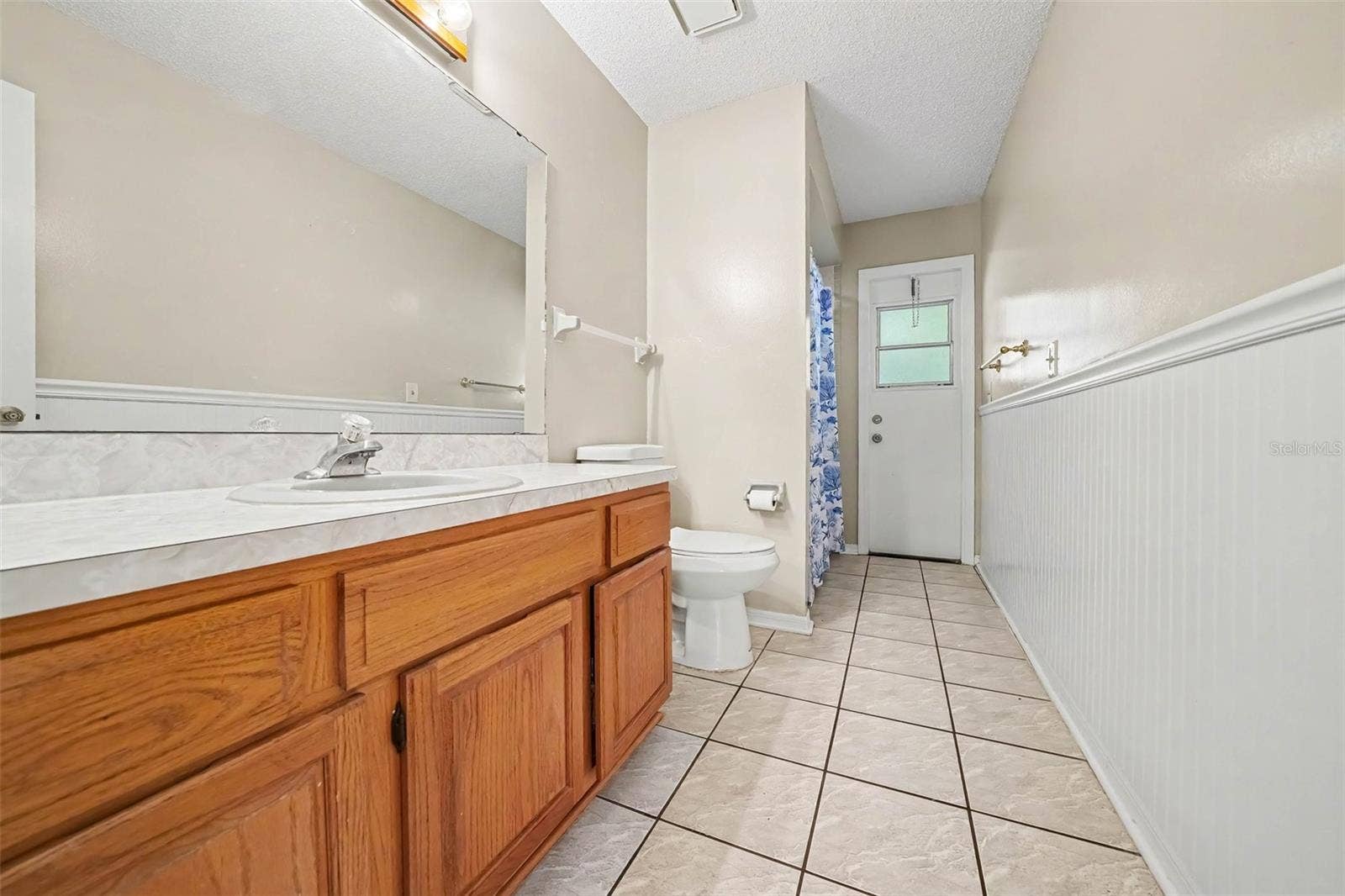 725 WAYWOOD AVENUE, Orlando, FL 32825 725 WAYWOOD AVENUE, Orlando, FL 32825