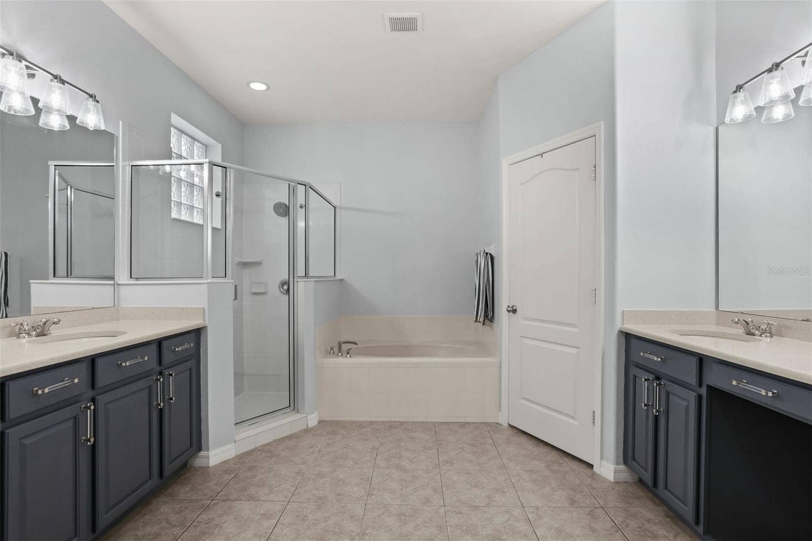 9117 OAK COMMONS WAY, Orlando, FL 32832