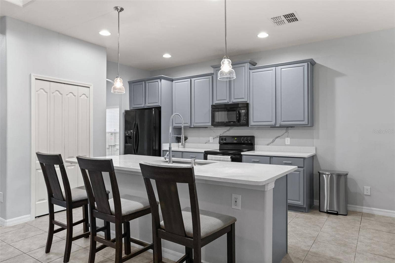 9117 OAK COMMONS WAY, Orlando, FL 32832