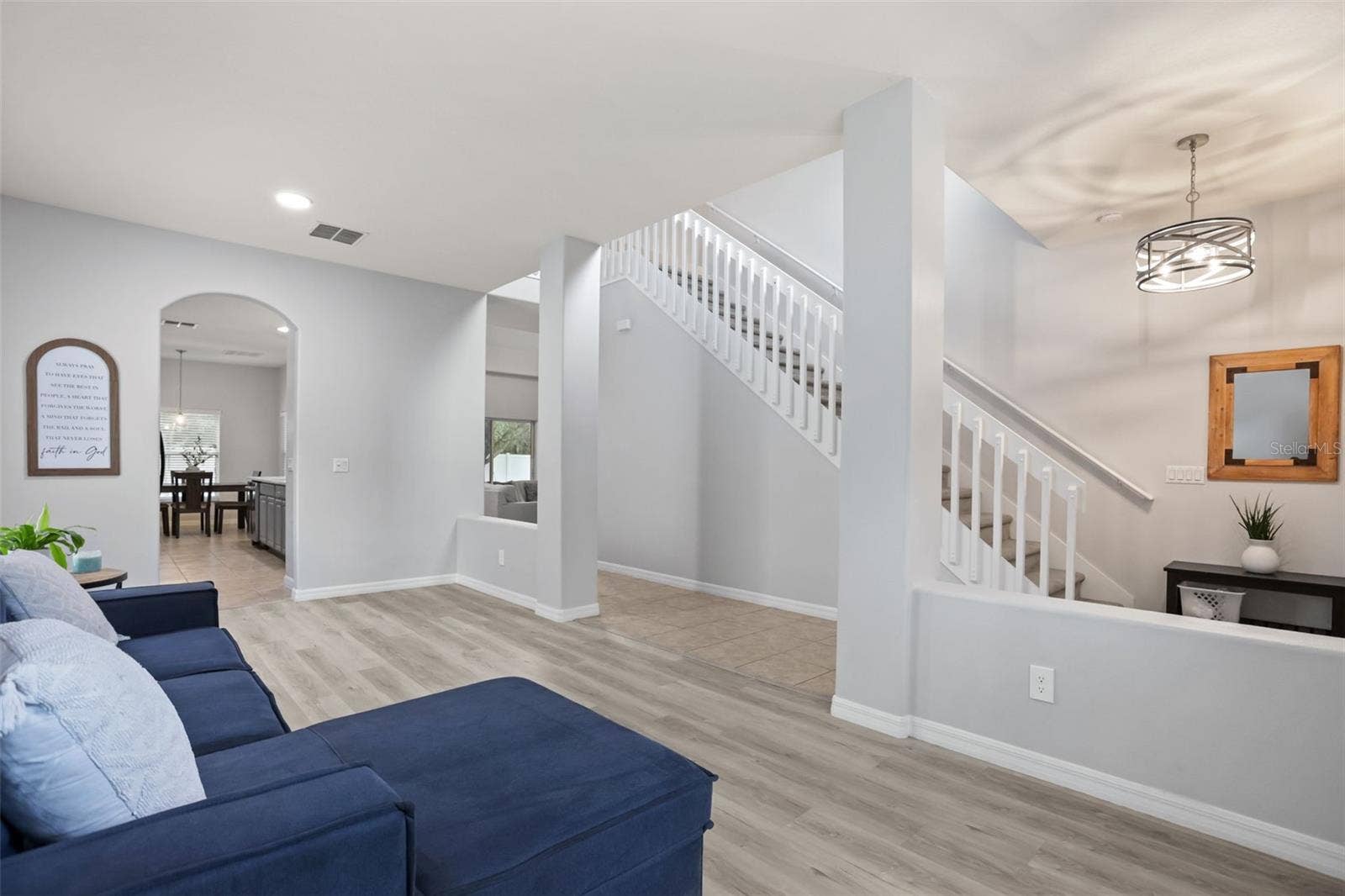 9117 OAK COMMONS WAY, Orlando, FL 32832