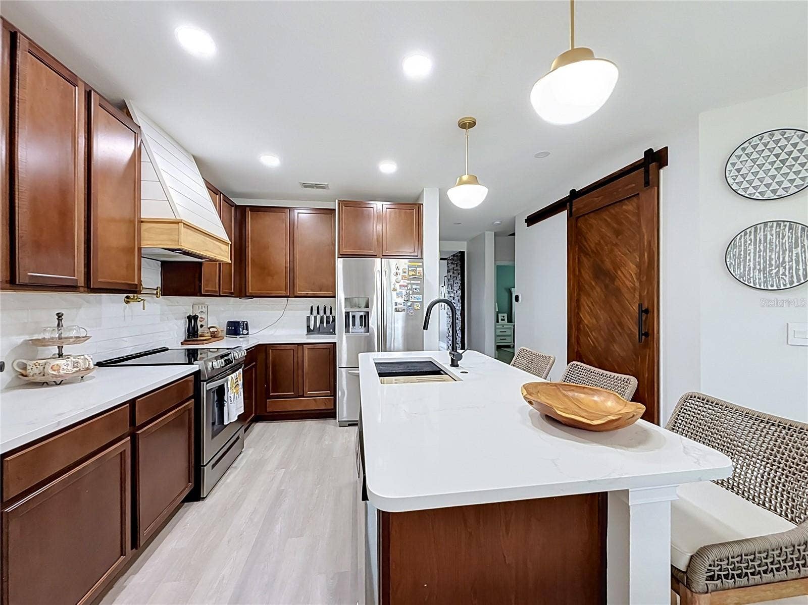 23648 COMPANERO DRIVE, Sorrento, FL 32776
