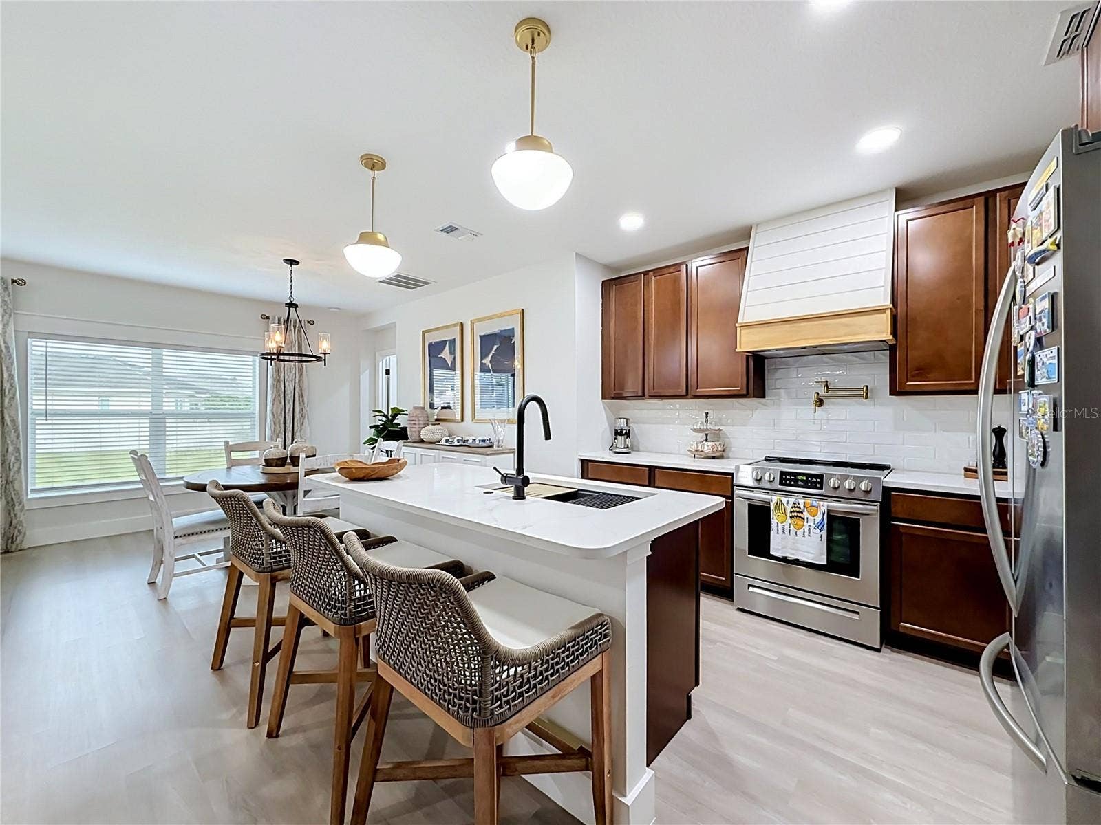 23648 COMPANERO DRIVE, Sorrento, FL 32776