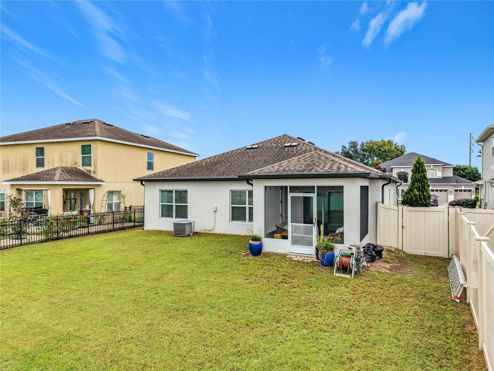 23648 COMPANERO DRIVE, Sorrento, FL 32776