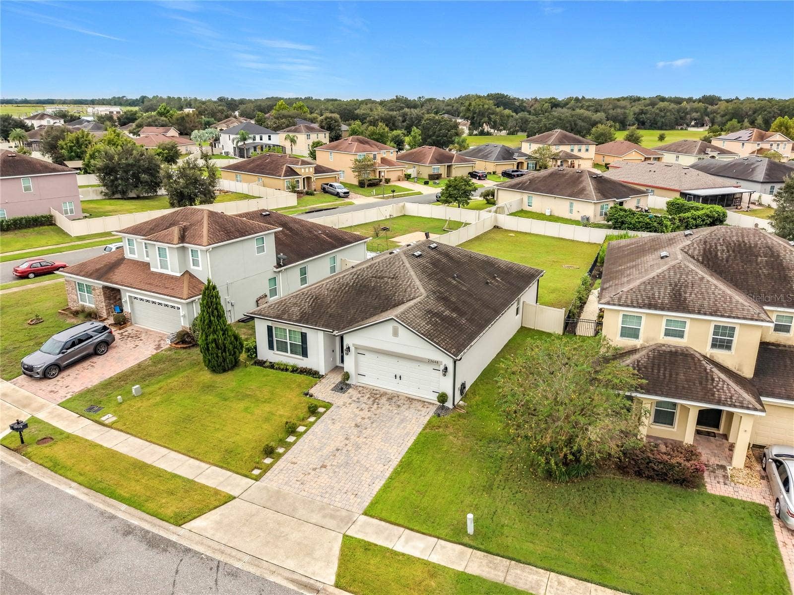 23648 COMPANERO DRIVE, Sorrento, FL 32776