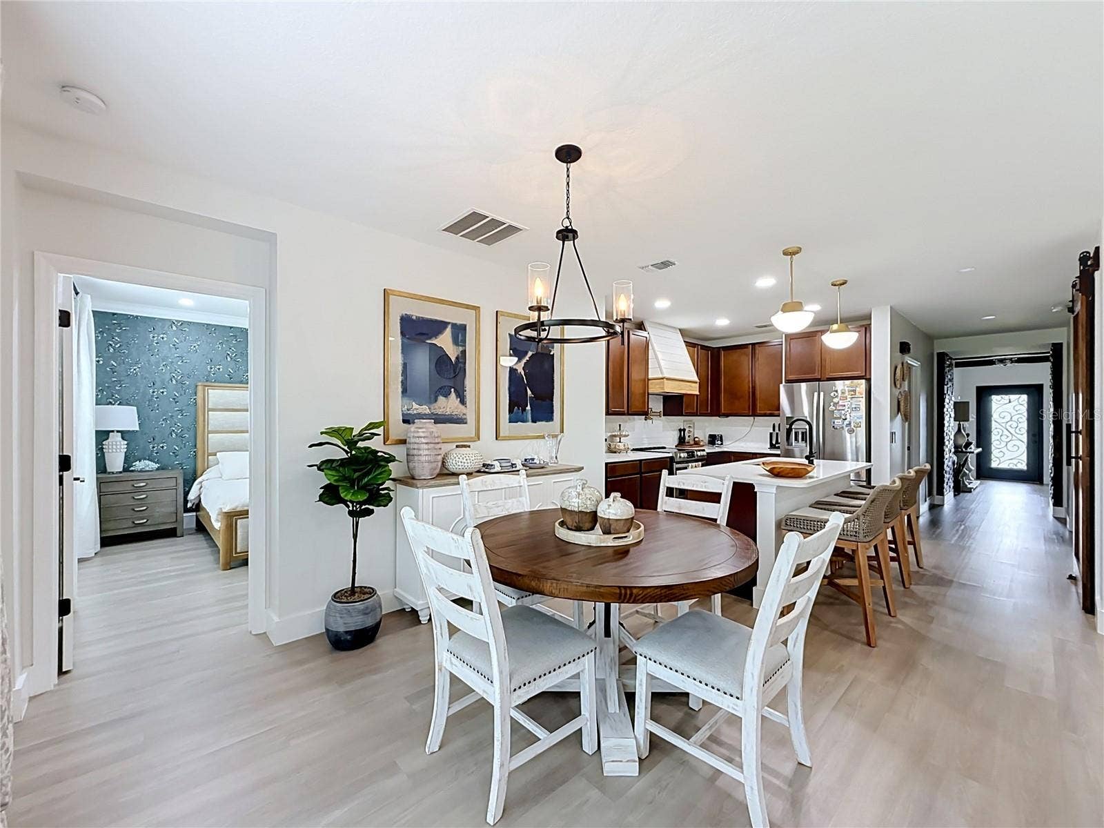 23648 COMPANERO DRIVE, Sorrento, FL 32776
