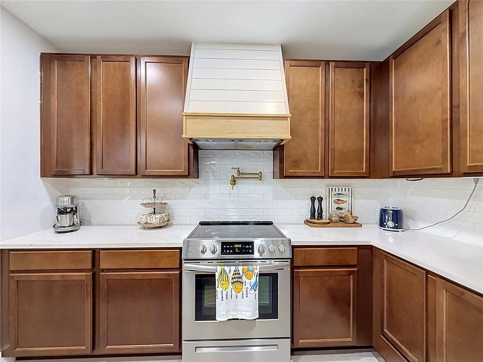 23648 COMPANERO DRIVE, Sorrento, FL 32776