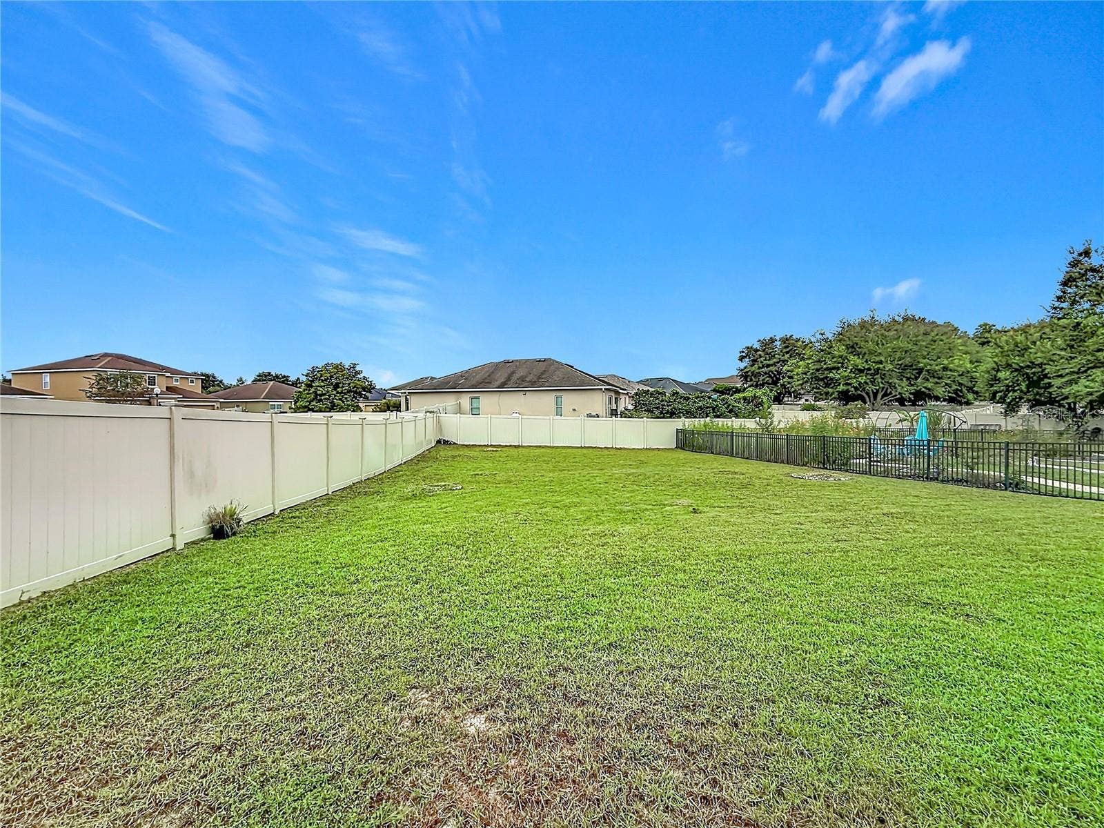 23648 COMPANERO DRIVE, Sorrento, FL 32776