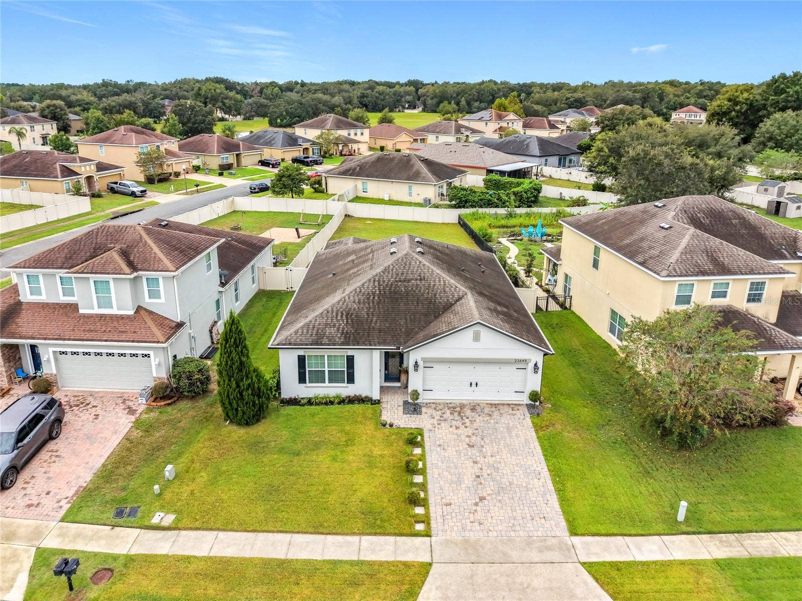 23648 COMPANERO DRIVE, Sorrento, FL 32776