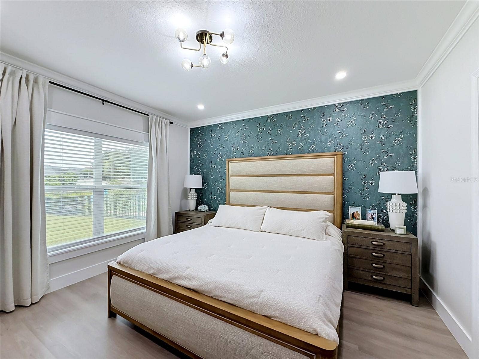 23648 COMPANERO DRIVE, Sorrento, FL 32776