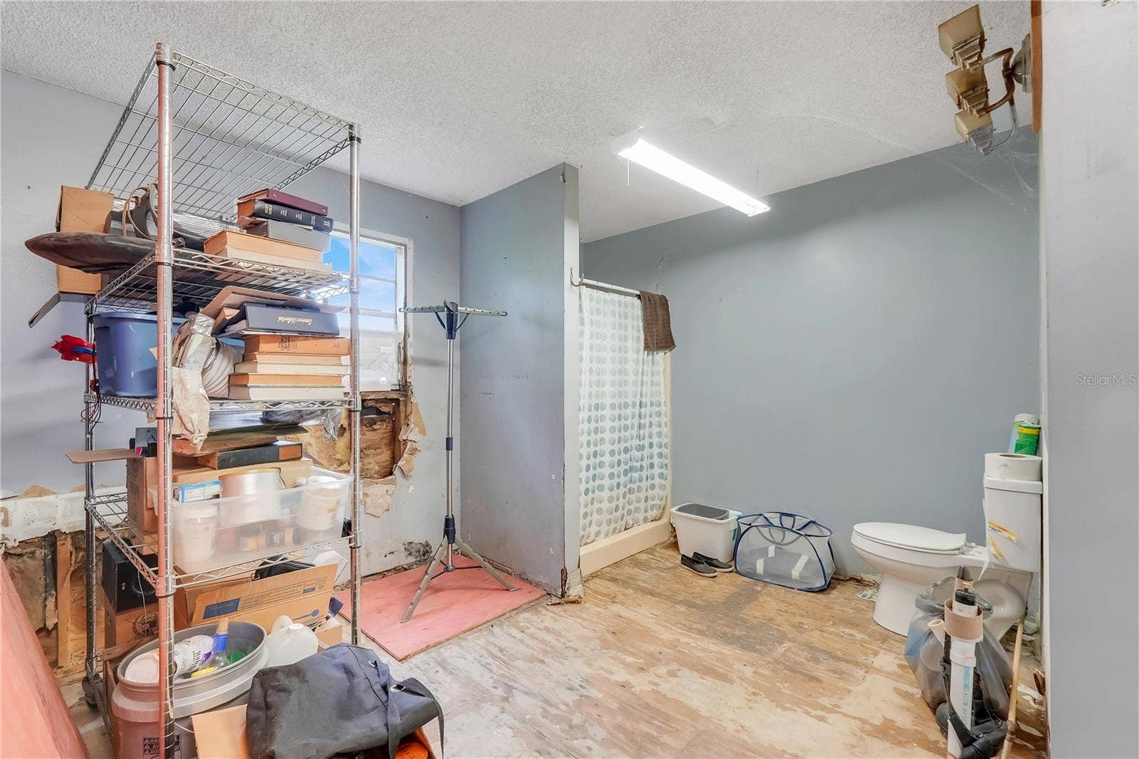 215 JOHN CARROLL ROAD E, Lakeland, FL 33801 215 JOHN CARROLL ROAD E, Lakeland, FL 33801