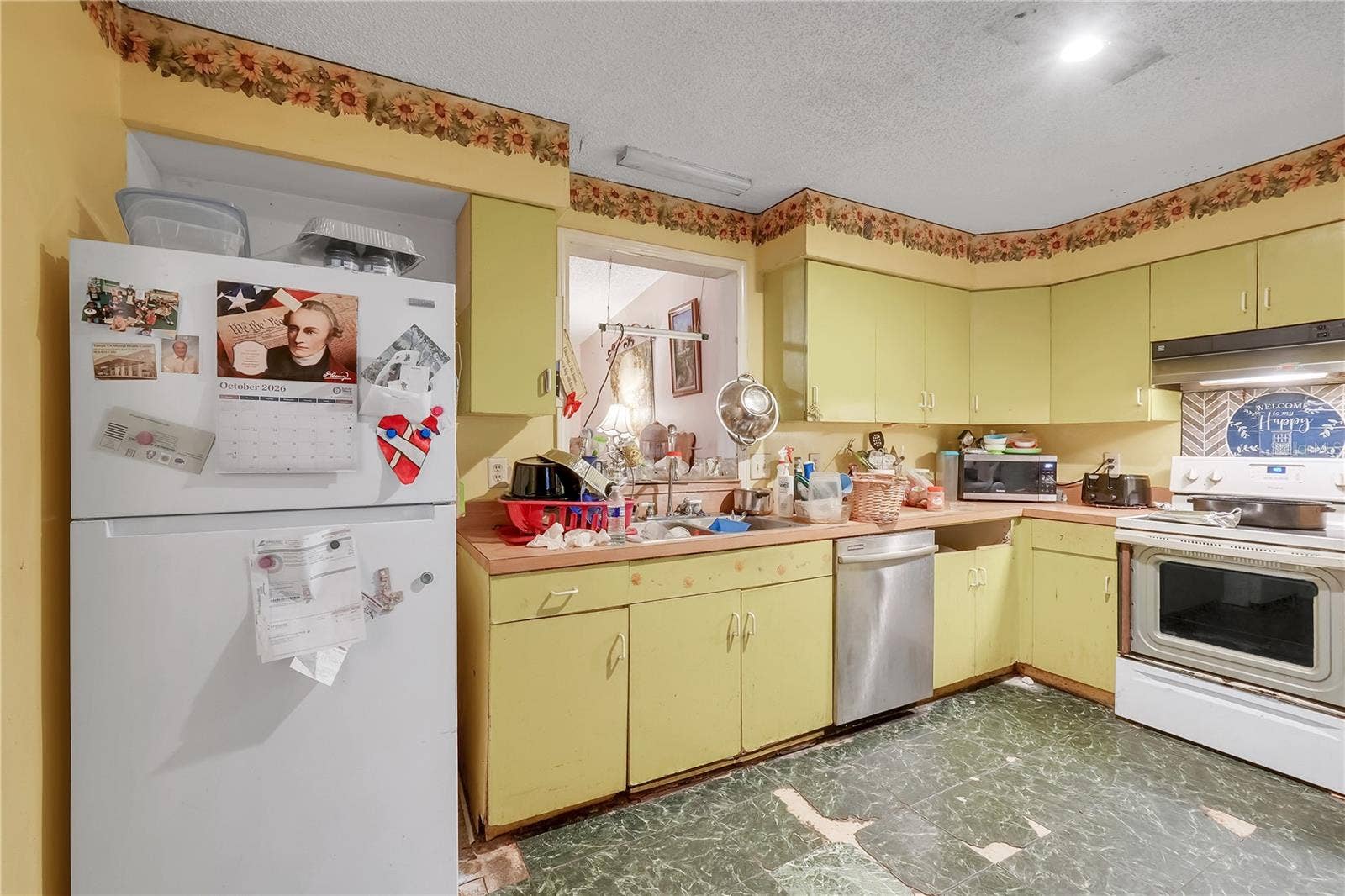 215 JOHN CARROLL ROAD E, Lakeland, FL 33801 215 JOHN CARROLL ROAD E, Lakeland, FL 33801