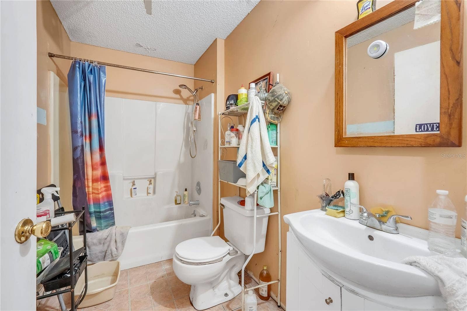 215 JOHN CARROLL ROAD E, Lakeland, FL 33801 215 JOHN CARROLL ROAD E, Lakeland, FL 33801