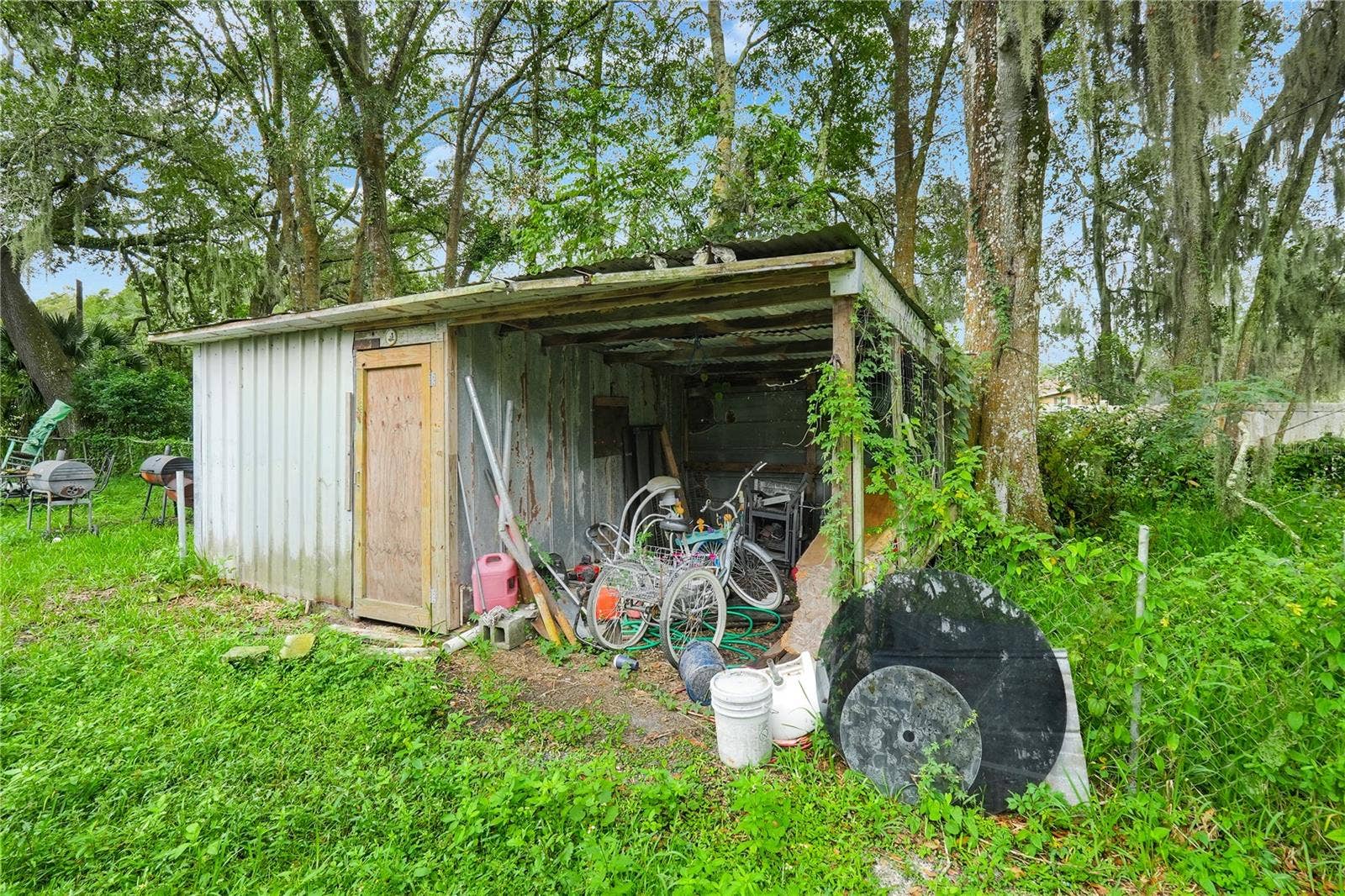 215 JOHN CARROLL ROAD E, Lakeland, FL 33801 215 JOHN CARROLL ROAD E, Lakeland, FL 33801