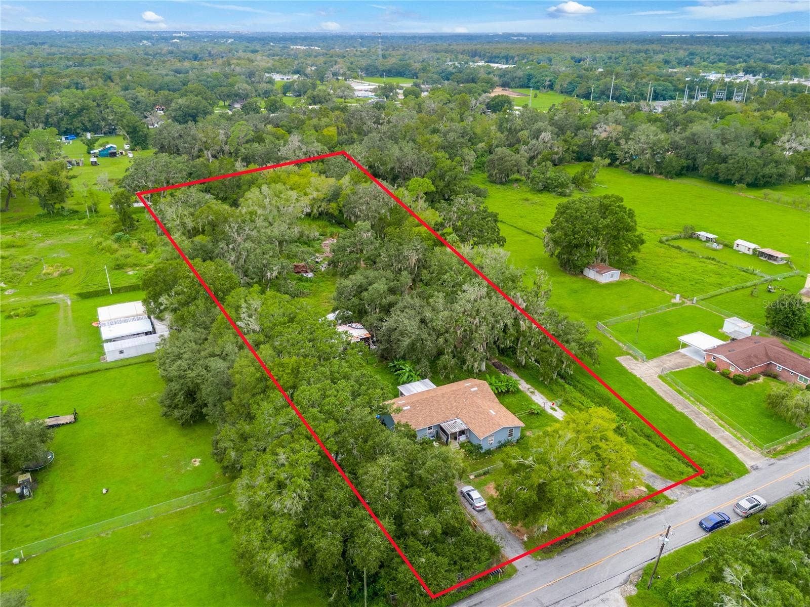215 JOHN CARROLL ROAD E, Lakeland, FL 33801 215 JOHN CARROLL ROAD E, Lakeland, FL 33801