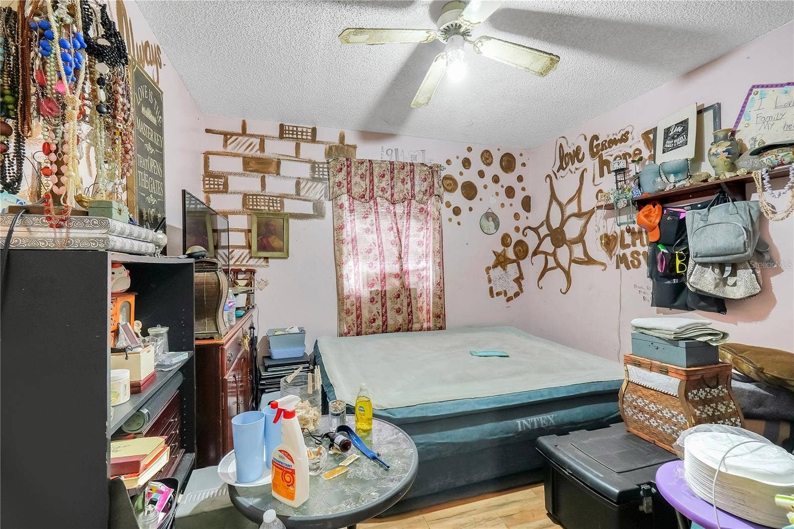 215 JOHN CARROLL ROAD E, Lakeland, FL 33801 215 JOHN CARROLL ROAD E, Lakeland, FL 33801