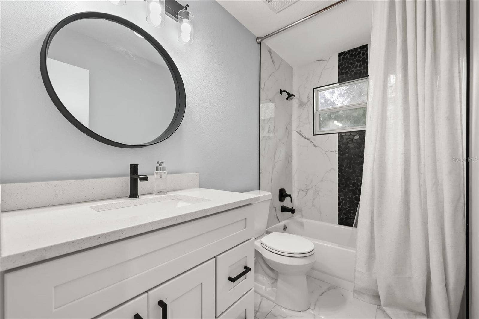 627 CLEARN COURT, Winter Springs, FL 32708 Upstairs guest bathroom