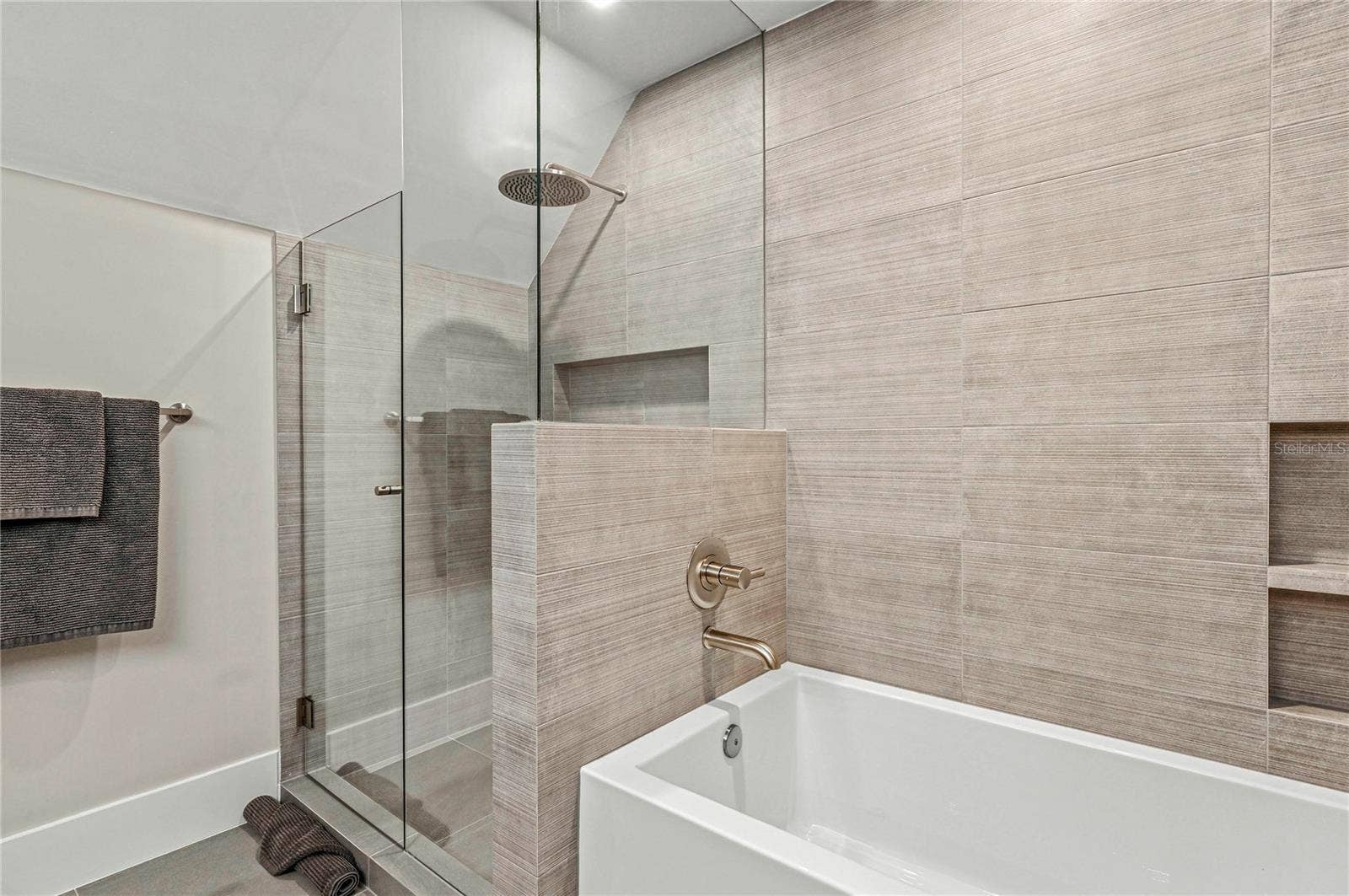 1200 VIA SALERNO, Winter Park, FL 32789 1200 VIA SALERNO, Winter Park, FL 32789