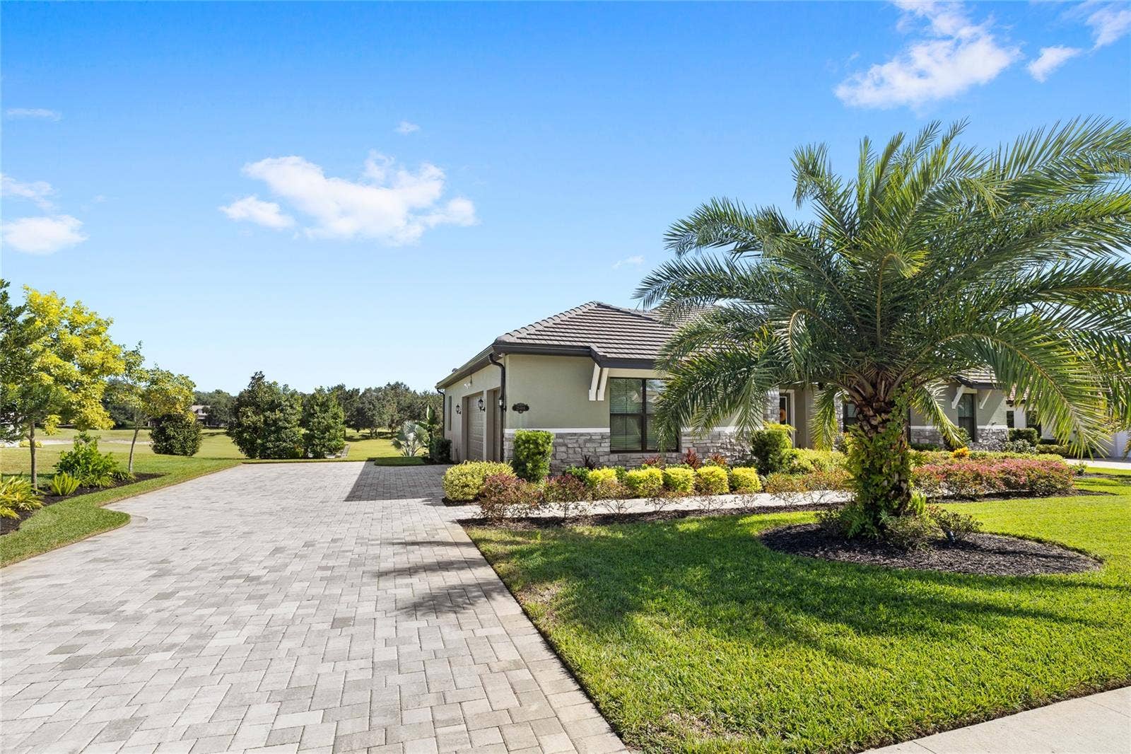 25484 HAWKS RUN LANE, Sorrento, FL 32776 25484 HAWKS RUN LANE, Sorrento, FL 32776