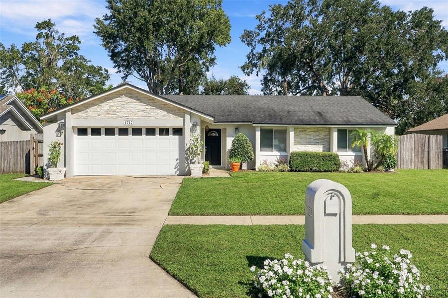 Property photo for Belle Isle, FL