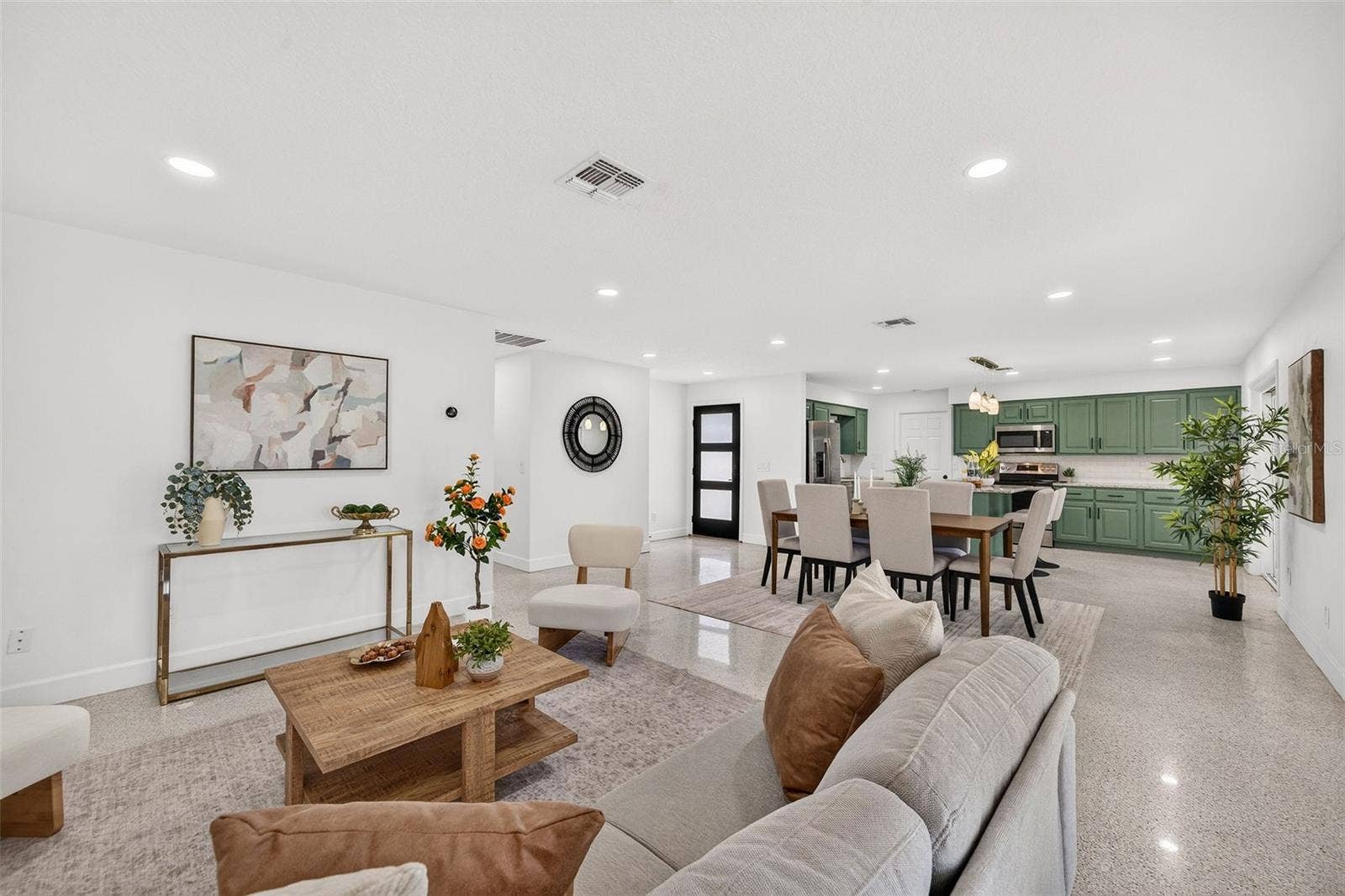 641 SHERWOOD DRIVE, Altamonte Springs, FL 32701 Living room
