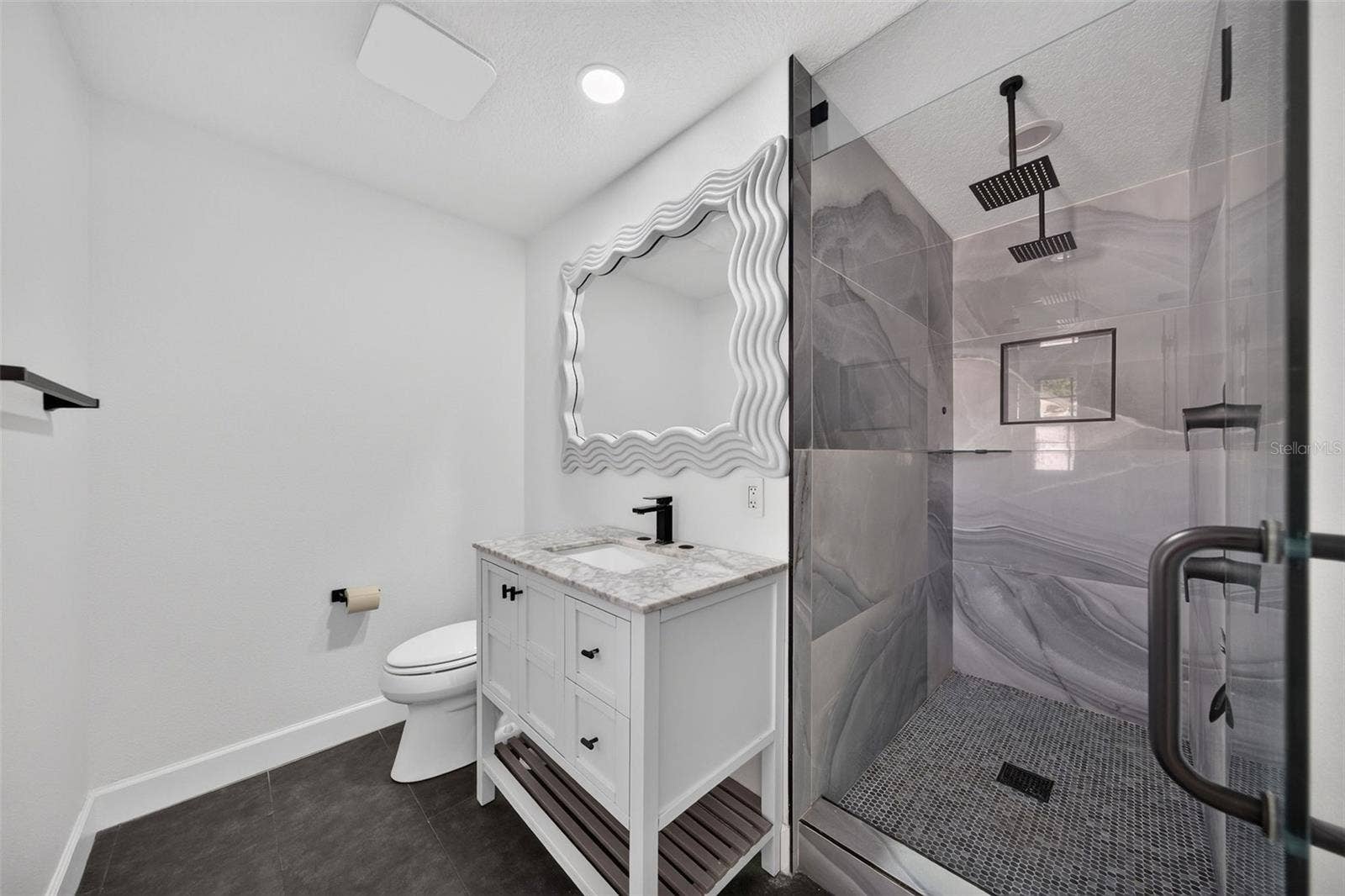 641 SHERWOOD DRIVE, Altamonte Springs, FL 32701 Totally remodeled primary en-suite