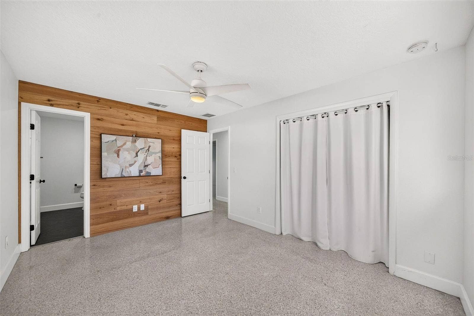 641 SHERWOOD DRIVE, Altamonte Springs, FL 32701 Primary bedroom with en-suite