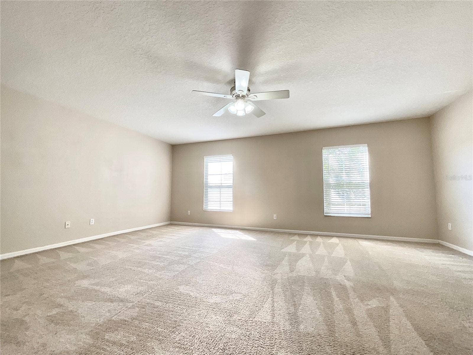 3820 SILVERBELL LOOP, Oviedo, FL 32765