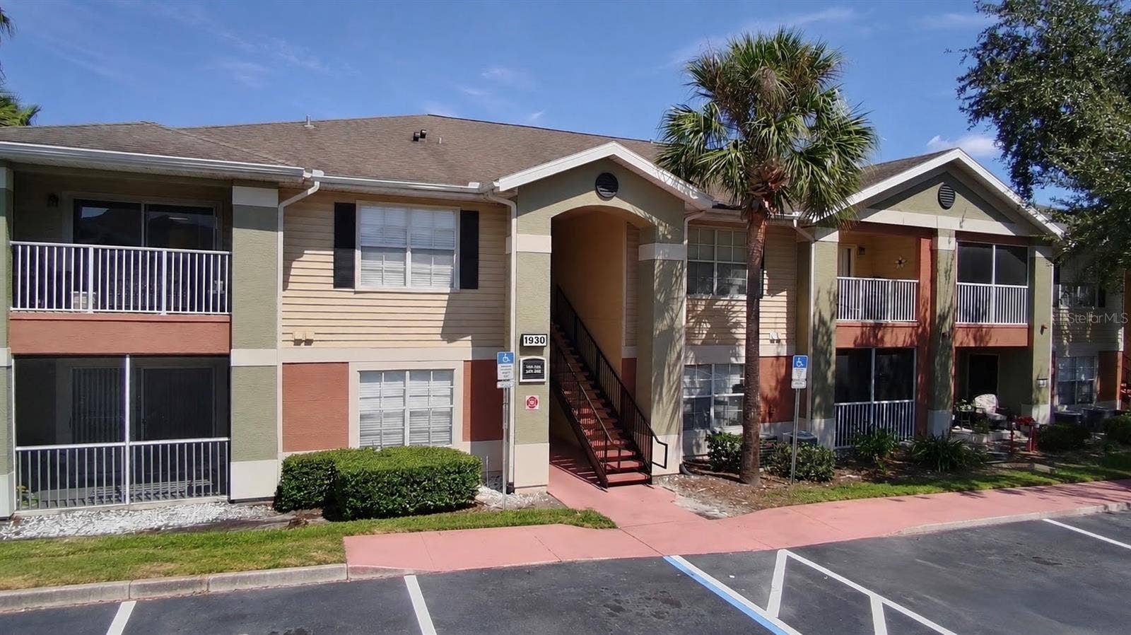 1930 SUMMER CLUB DRIVE, #202, Oviedo, FL 32765
