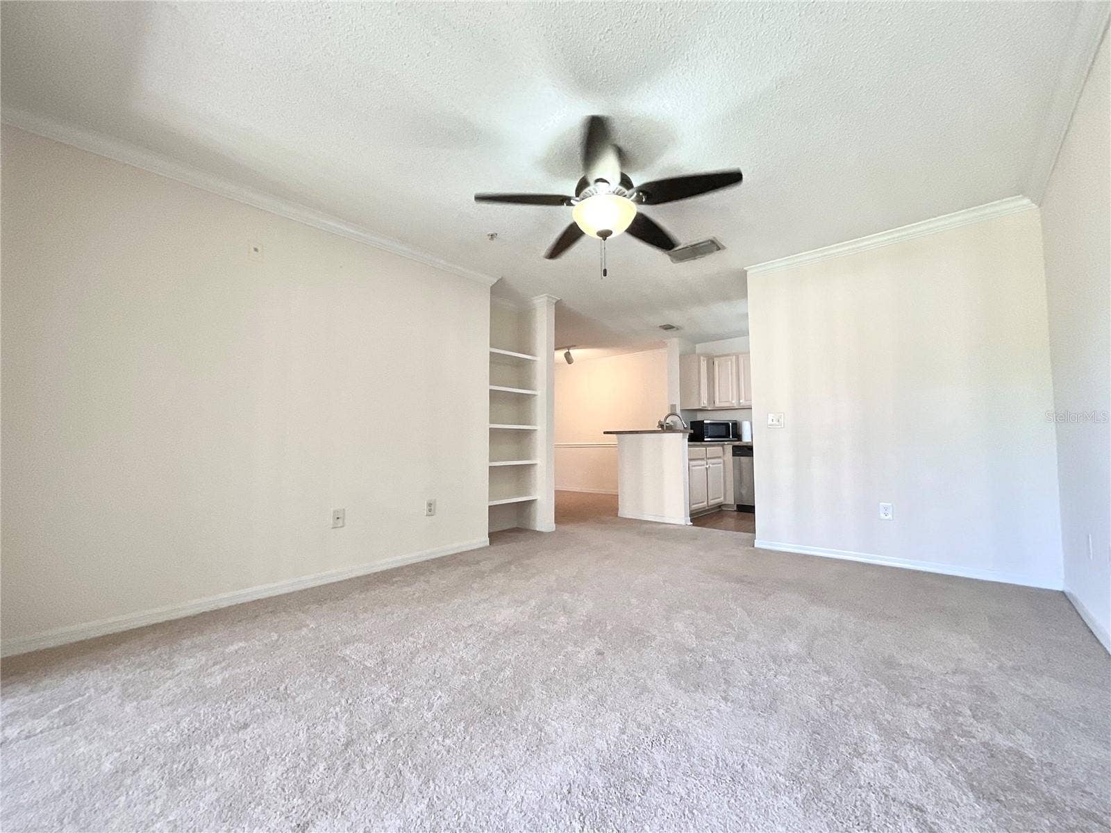 1930 SUMMER CLUB DRIVE, #202, Oviedo, FL 32765