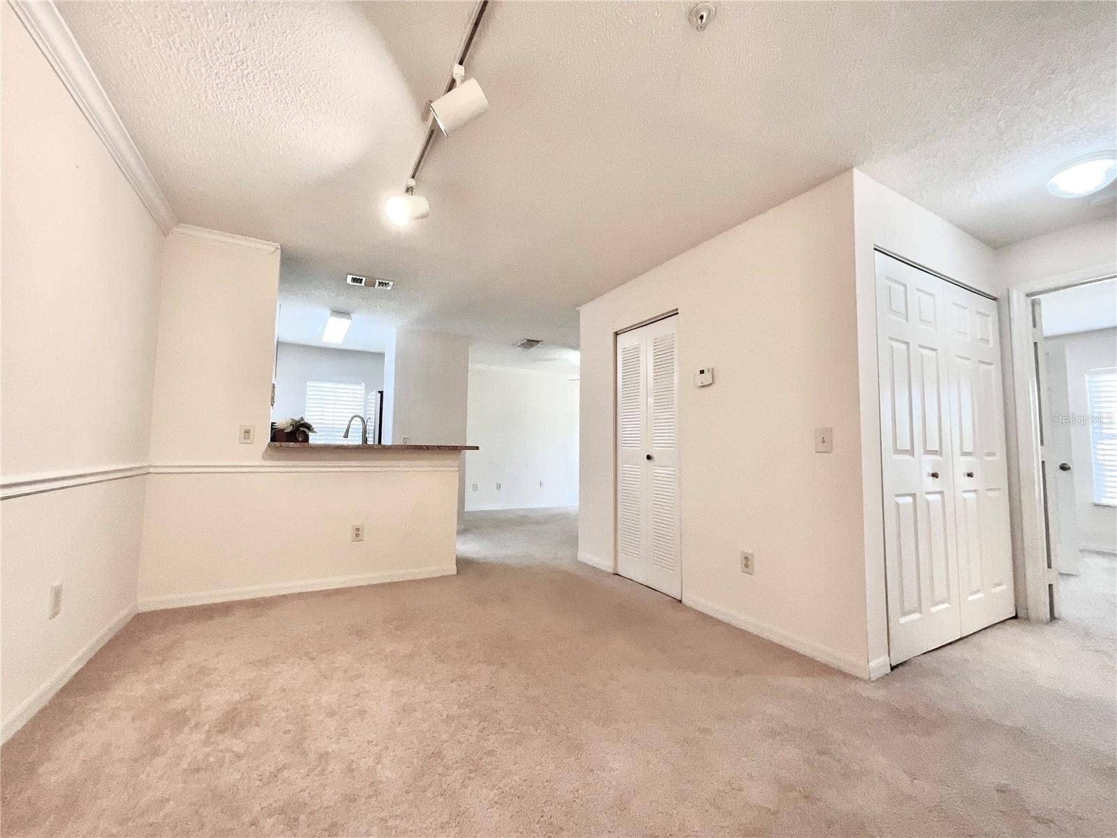 1930 SUMMER CLUB DRIVE, #202, Oviedo, FL 32765
