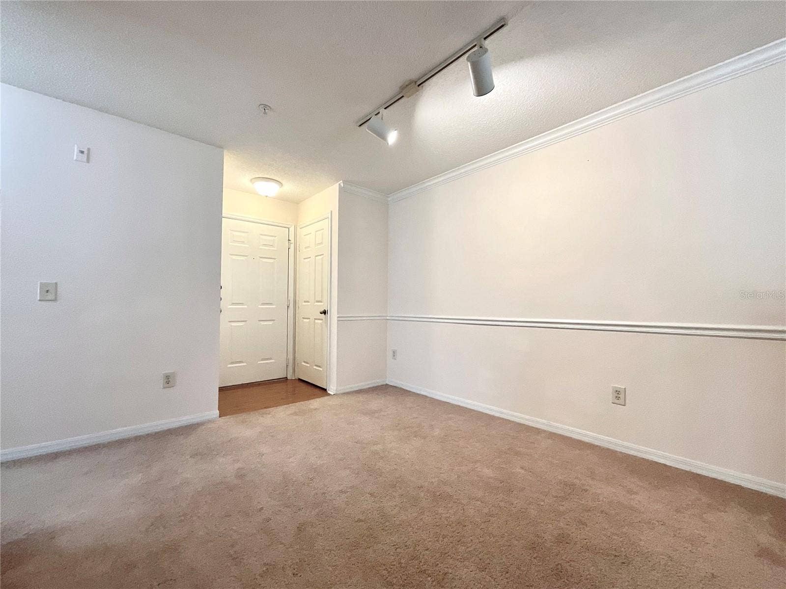 1930 SUMMER CLUB DRIVE, #202, Oviedo, FL 32765