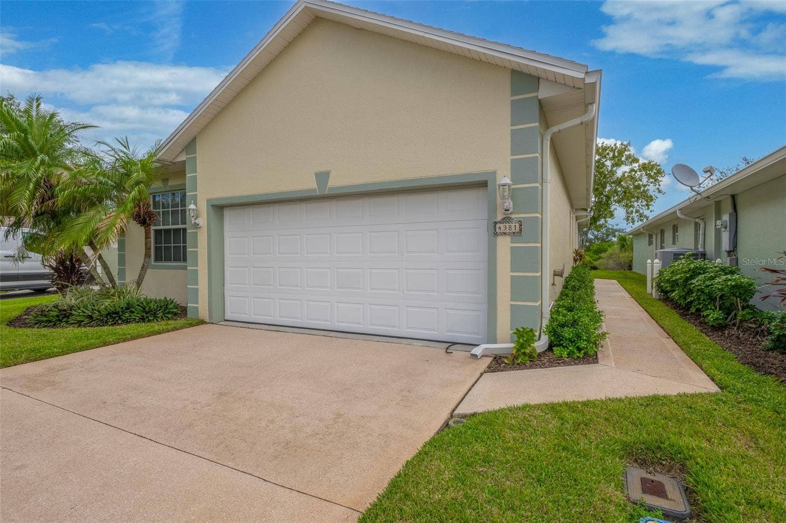 Attached 2-Car Garage