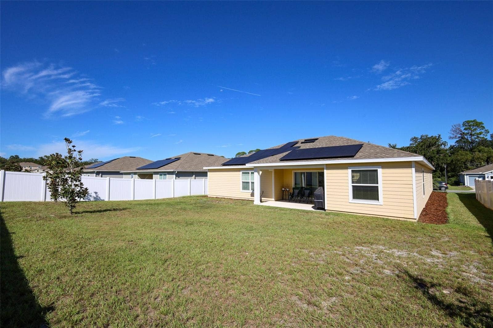 5325 RED CORAL CIRCLE, Mount Dora, FL 32757