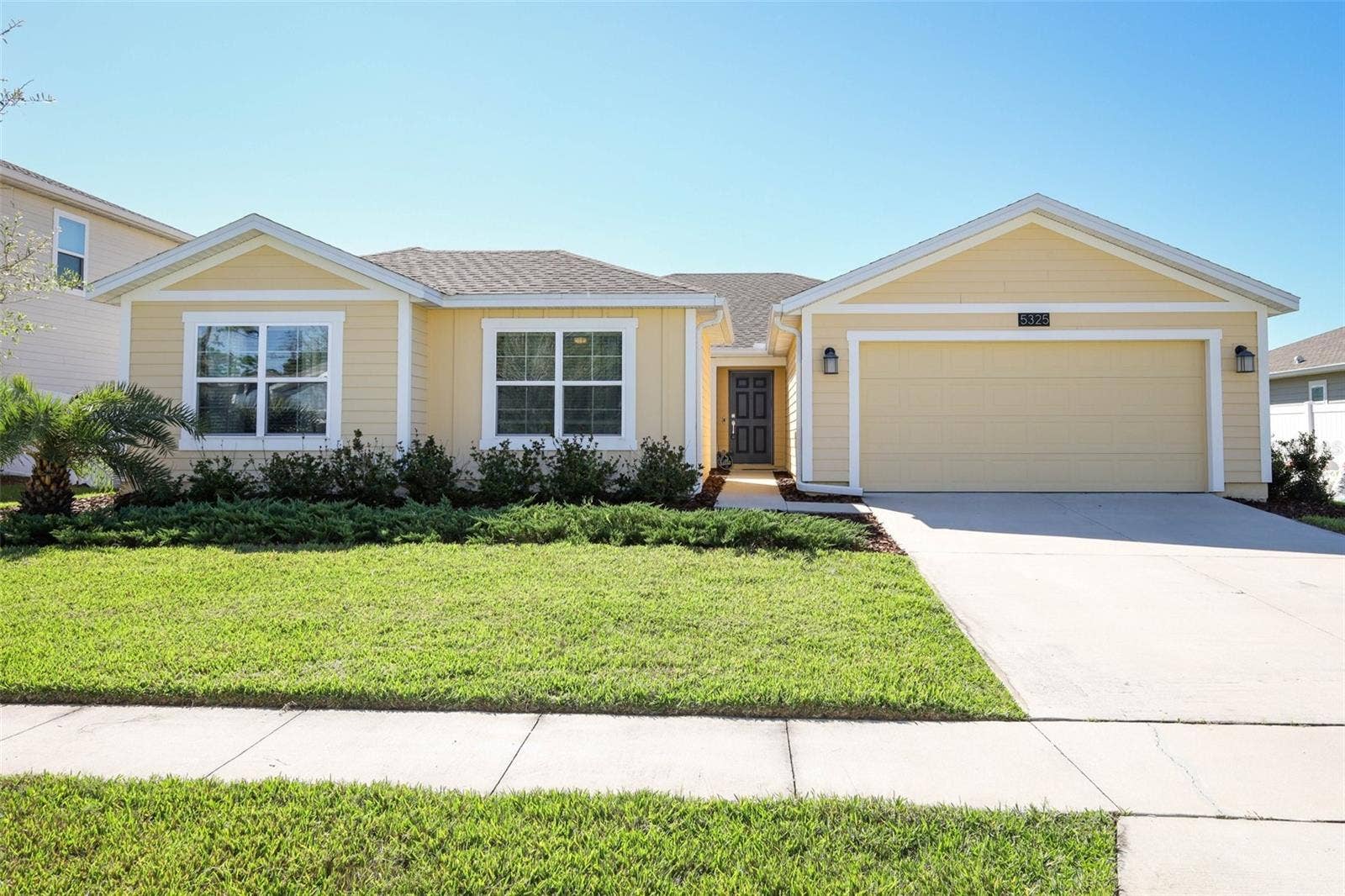 5325 RED CORAL CIRCLE, Mount Dora, FL 32757