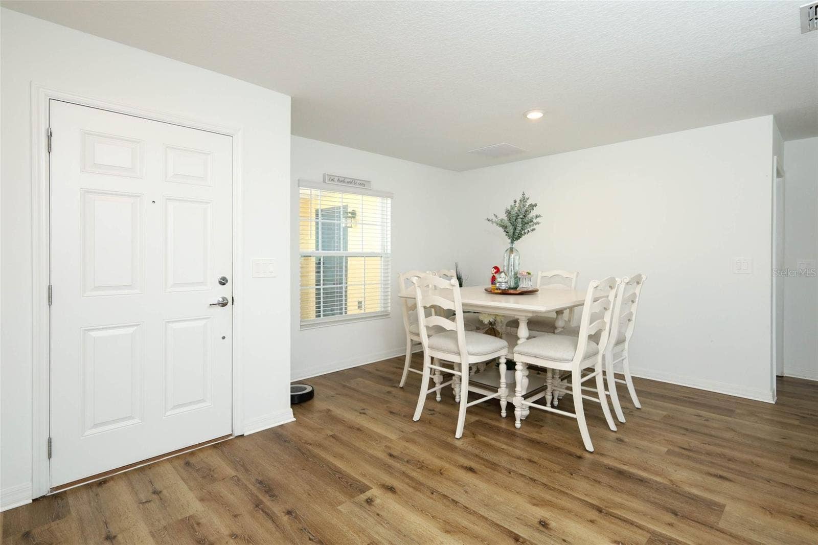 5325 RED CORAL CIRCLE, Mount Dora, FL 32757