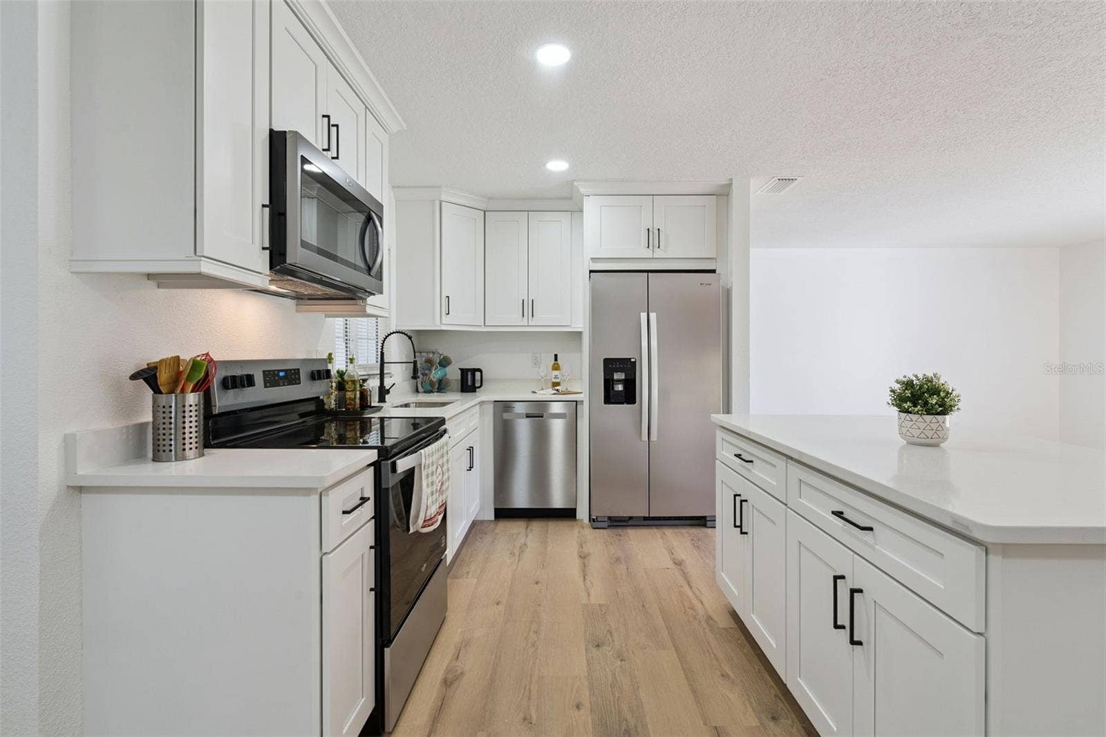 5665 E SHADY ACRES DRIVE, Inverness, FL 34453 5665 E SHADY ACRES DRIVE, Inverness, FL 34453