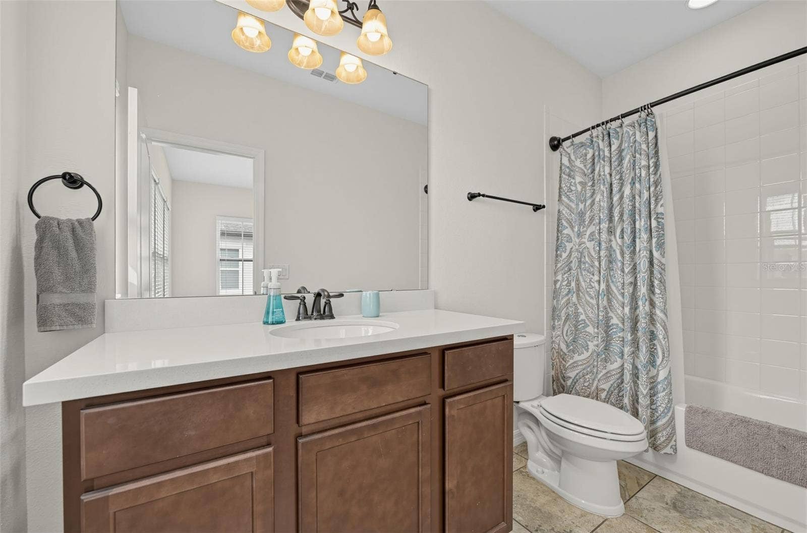885 TARAMUNDI DRIVE, Oviedo, FL 32765 885 TARAMUNDI DRIVE, Oviedo, FL 32765