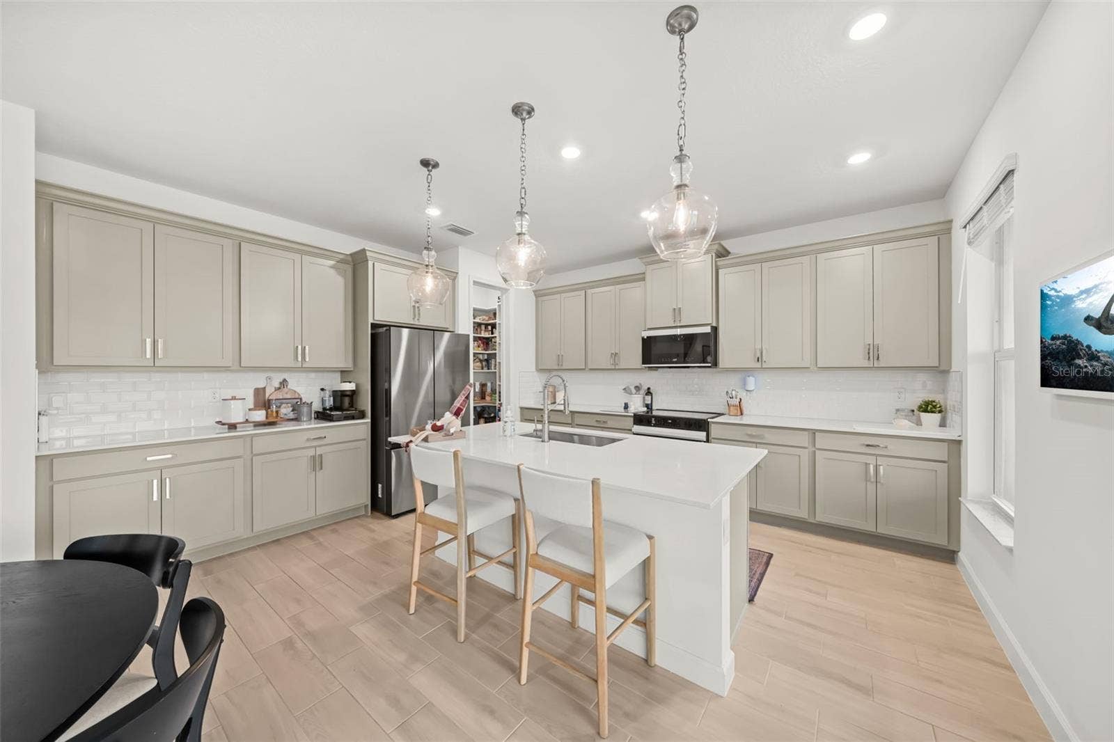 660 VERIDIAN CIRCLE NW, Palm Bay, FL 32907 660 VERIDIAN CIRCLE NW, Palm Bay, FL 32907