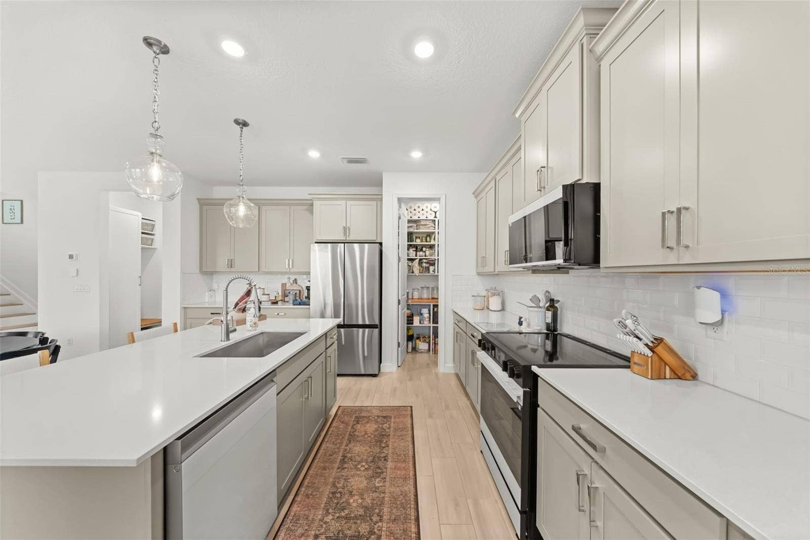 660 VERIDIAN CIRCLE NW, Palm Bay, FL 32907 660 VERIDIAN CIRCLE NW, Palm Bay, FL 32907