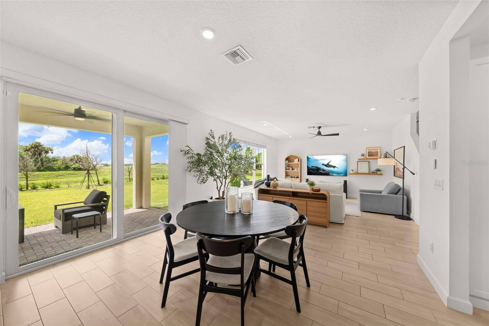 660 VERIDIAN CIRCLE NW, Palm Bay, FL 32907 660 VERIDIAN CIRCLE NW, Palm Bay, FL 32907