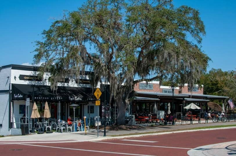 Just minutes from home  charming cafes, weekend markets, and lakeside dining await in downtown Clermont.