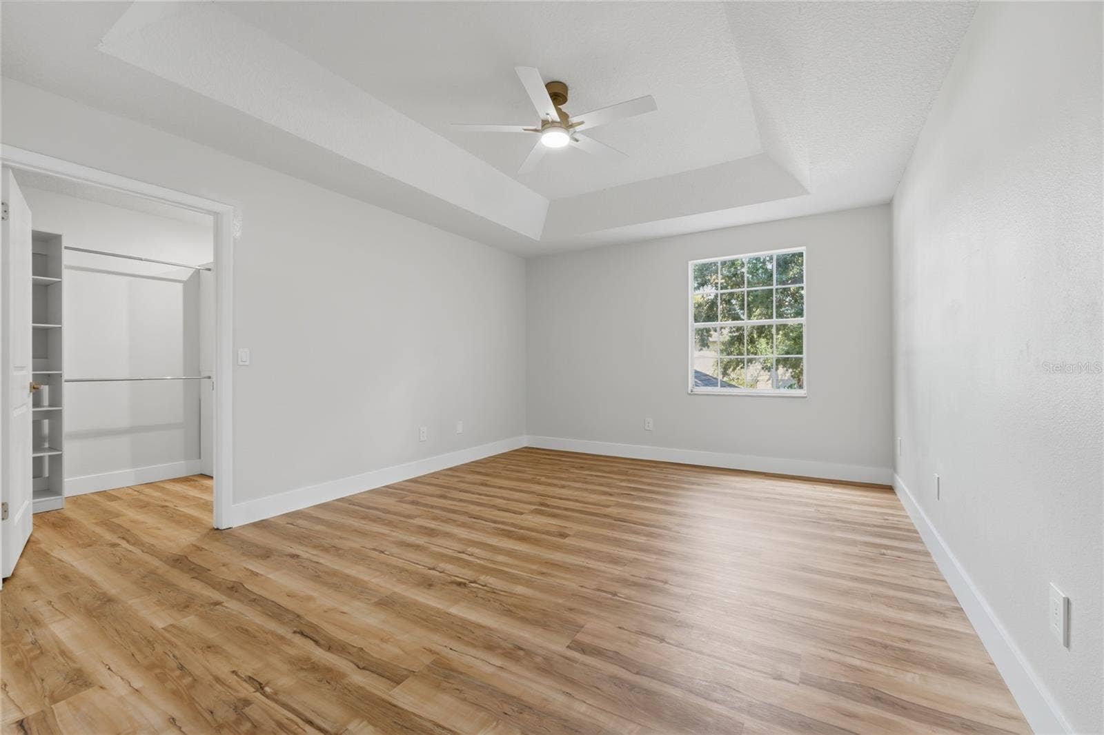 13044 BELLERIVE LANE, Orlando, FL 32828 Master Suite with Walk-in Closet