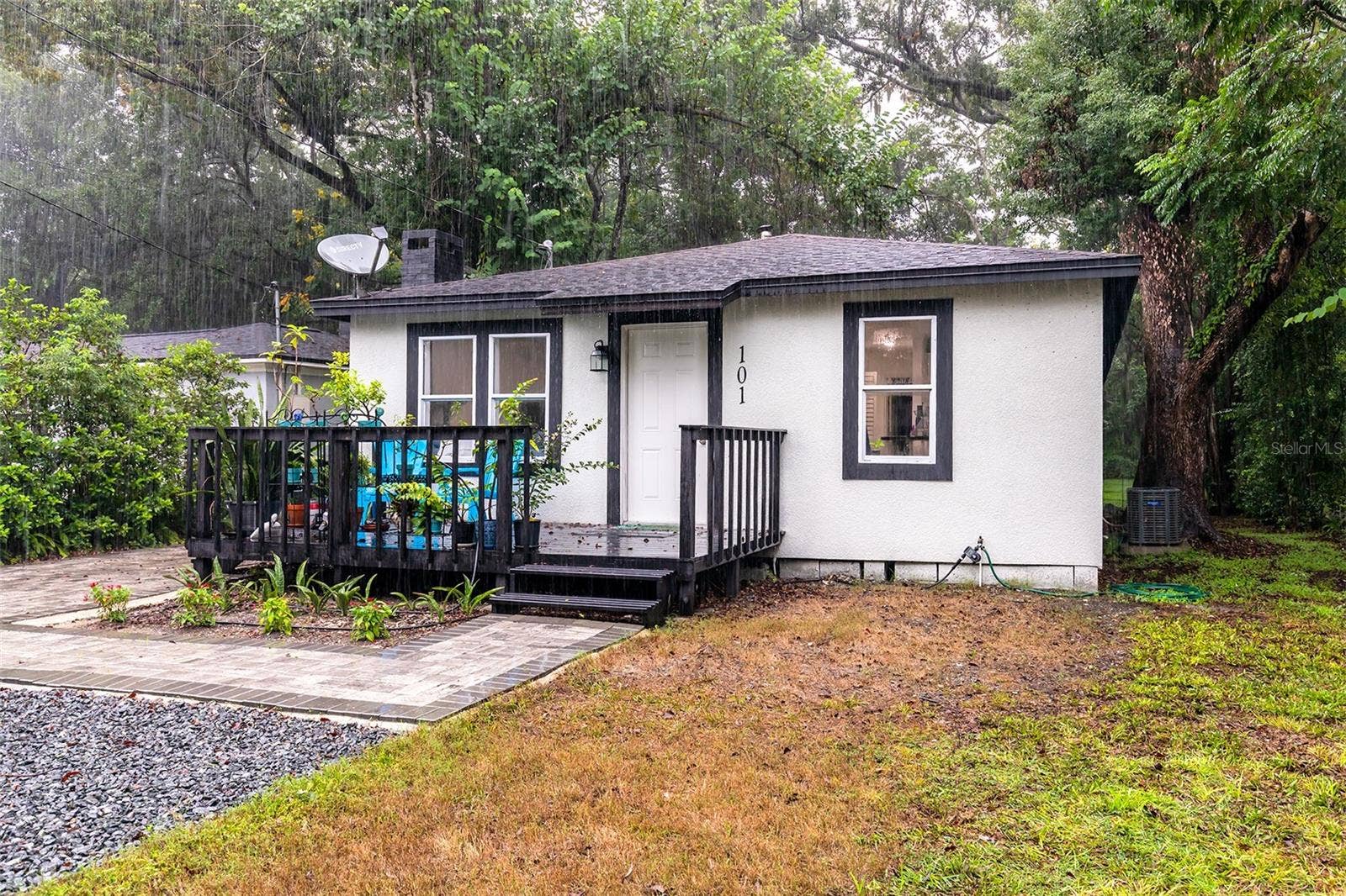 101 S GLENWOOD AVENUE, Orlando, FL 32803 Front