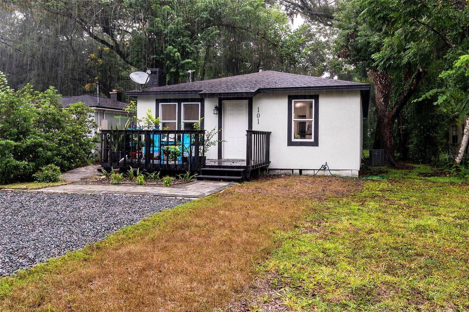 101 S GLENWOOD AVENUE, Orlando, FL 32803 Front