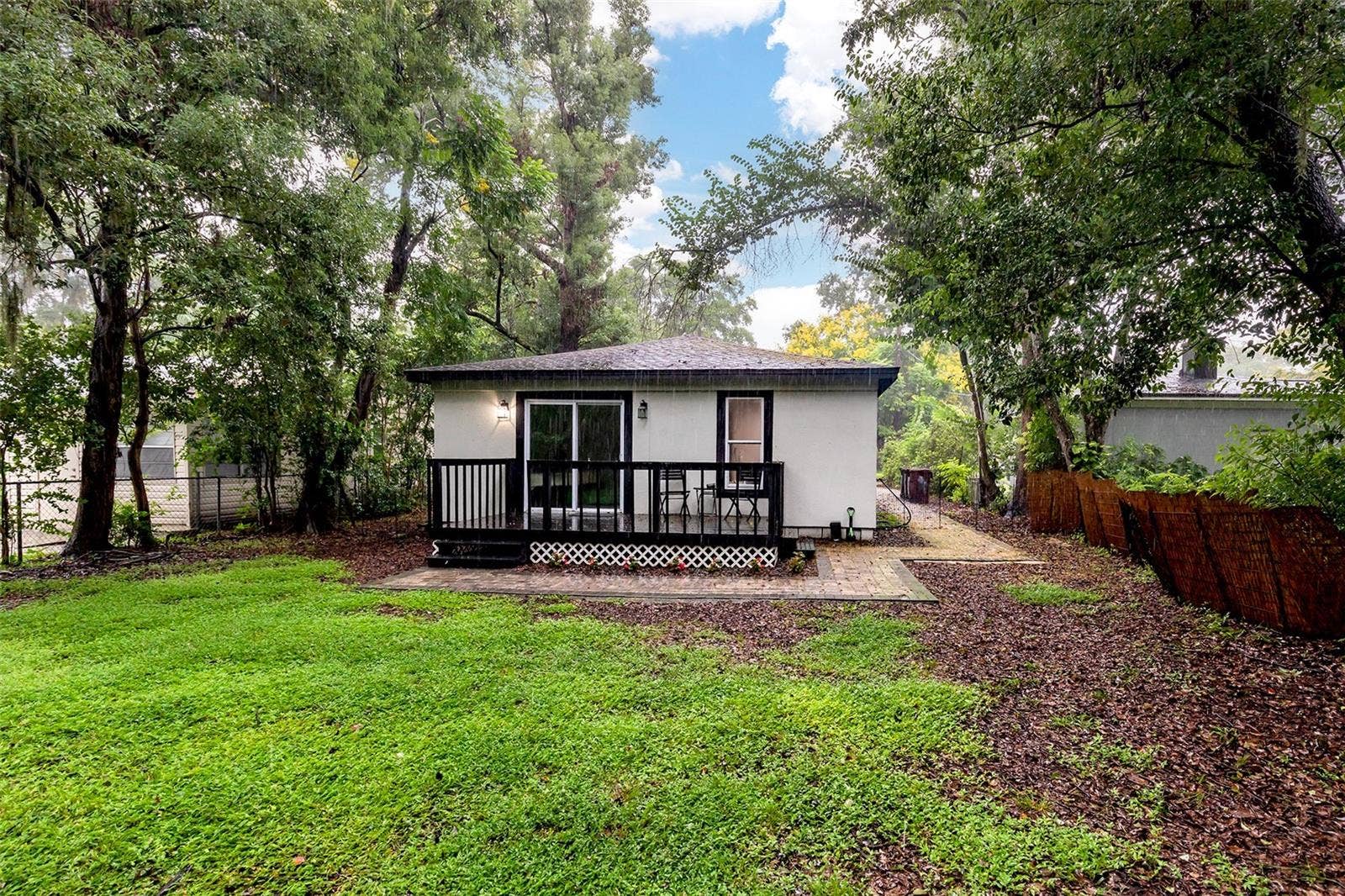 101 S GLENWOOD AVENUE, Orlando, FL 32803 Backyard + Open Wood Deck
